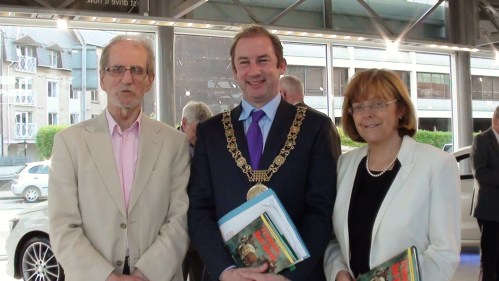 Photo shows (left to right); Brendan Lynch, Dublin Lord Mayor, Oisin Quinn and MEP Emer Costello.